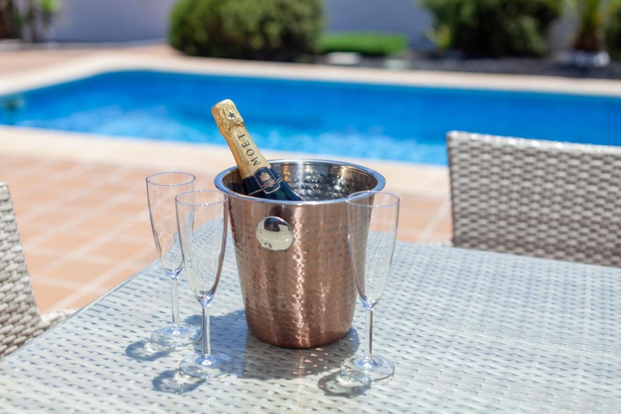 Villa Zafiro 13 Golf Private Pool Caleta De Fuste By Holidays Home Bagian luar foto