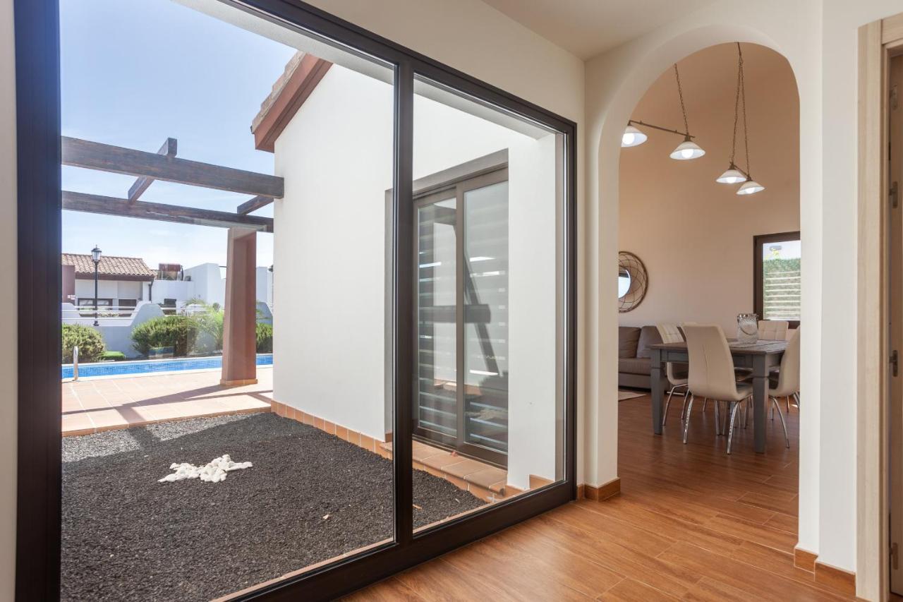 Villa Zafiro 13 Golf Private Pool Caleta De Fuste By Holidays Home Bagian luar foto